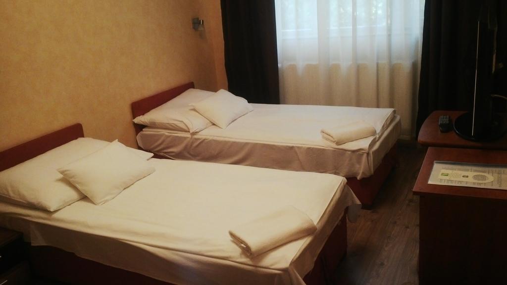 Harmony Panzio Bed and Breakfast Hajdúszoboszló Rum bild