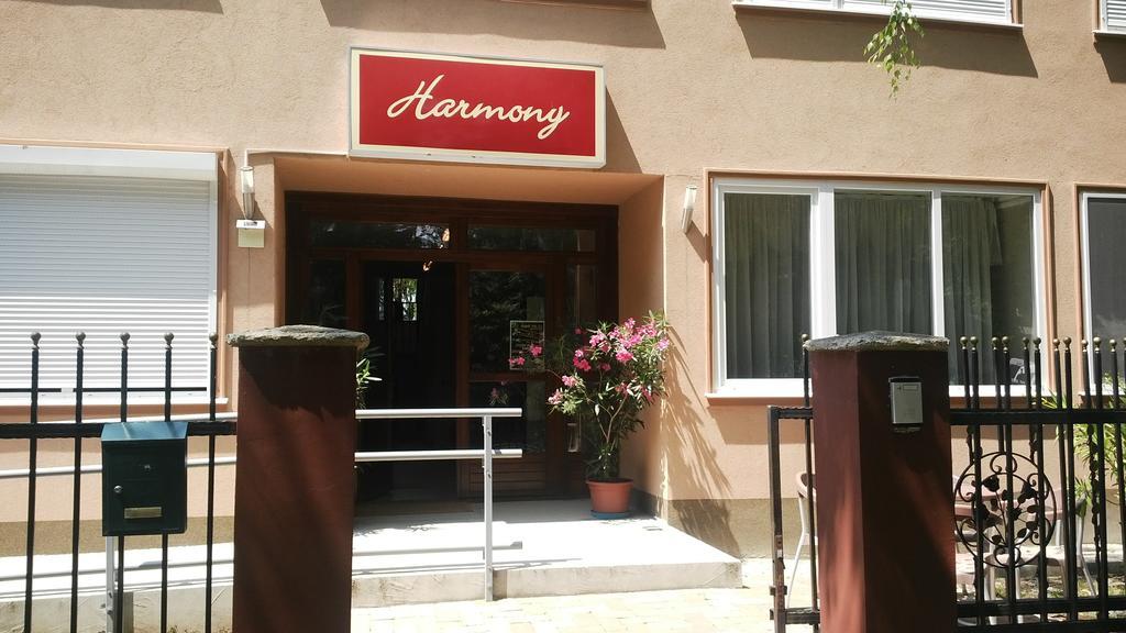 Harmony Panzio Bed and Breakfast Hajdúszoboszló Exteriör bild