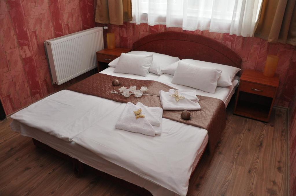 Harmony Panzio Bed and Breakfast Hajdúszoboszló Rum bild